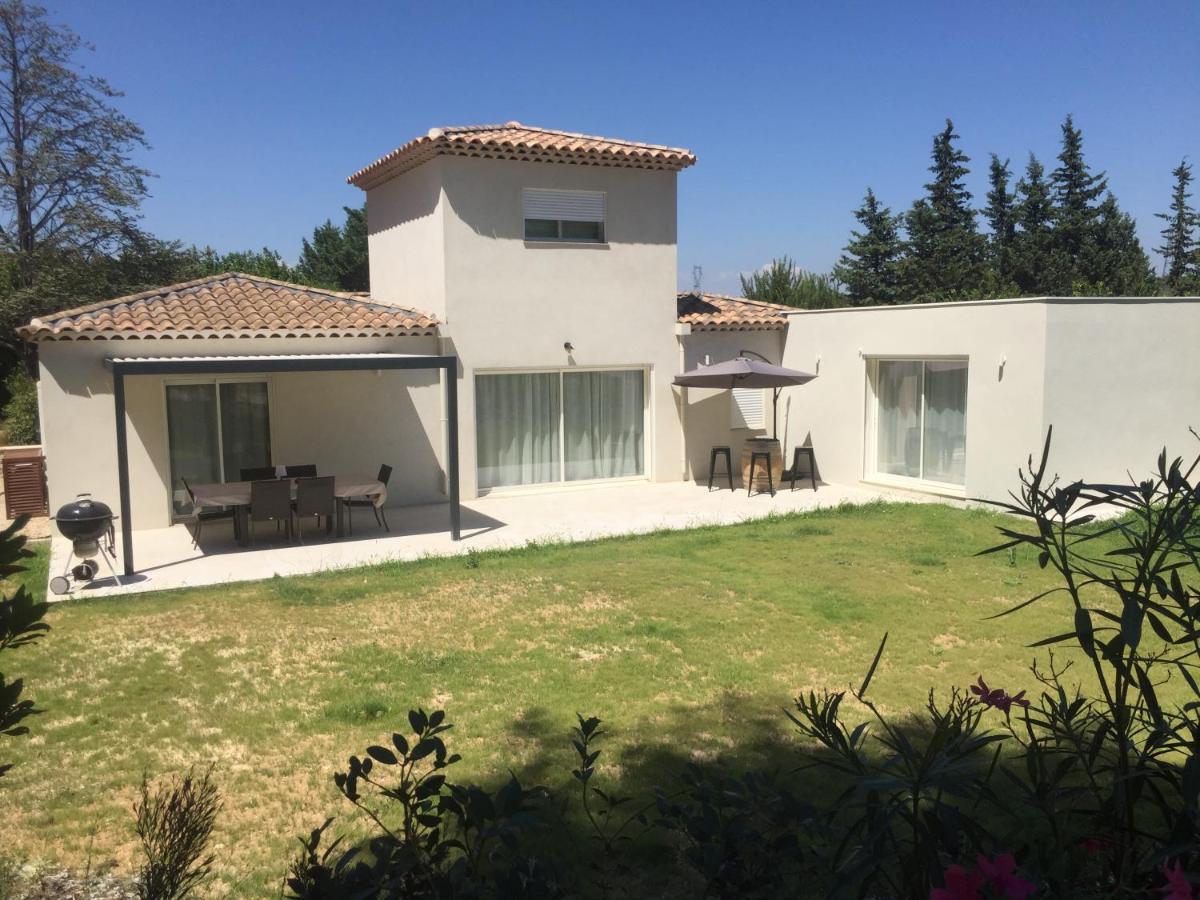 Chambre D Hotes Cabries Calas 5 Min Gare Tgv Aix Pole D Activites D Aix En Provence Et Arena Esterno foto